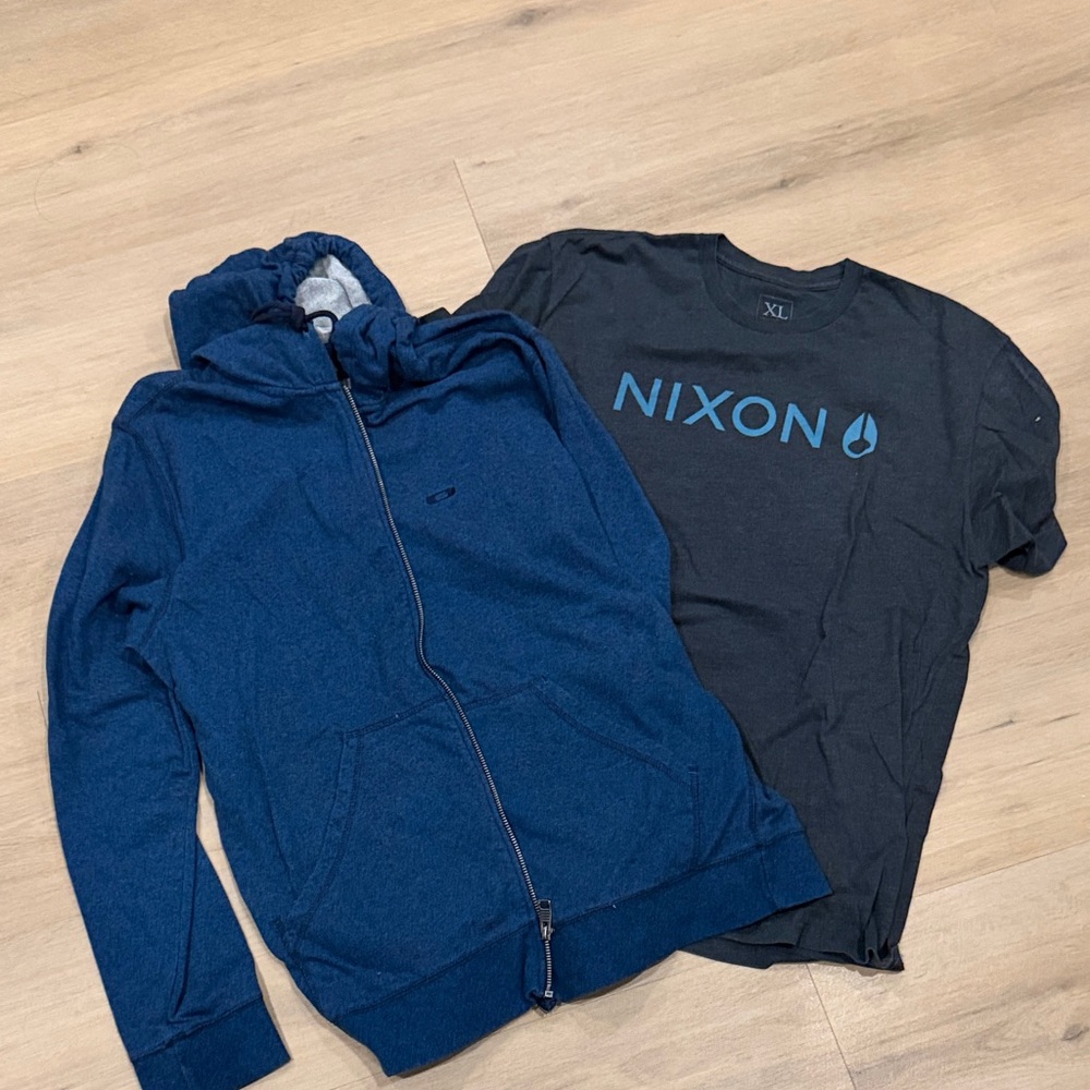 Nixon Navy Hoodie and Charcoal T-Shirt Set